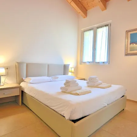 South With Pool Appartement