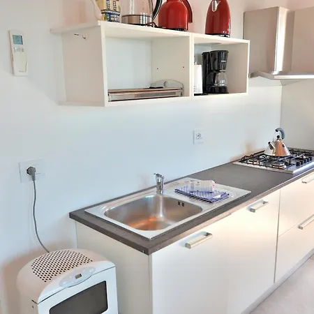 South With Pool Torri Del Benaco