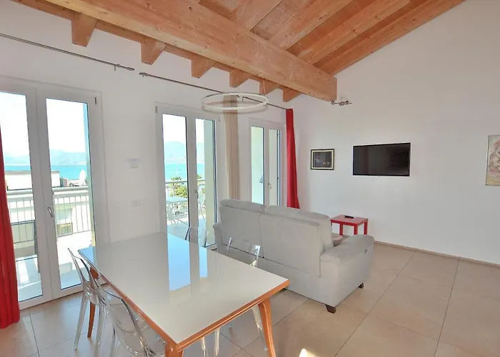 South With Pool Torri Del Benaco