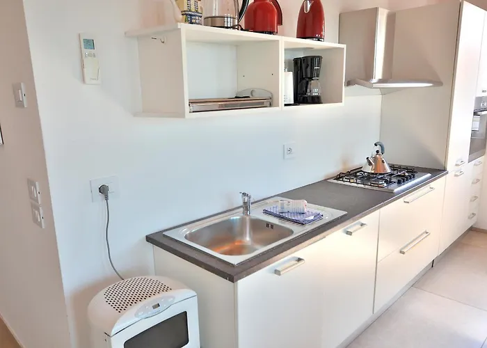 South With Pool Torri Del Benaco